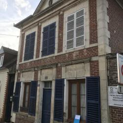 Rejointoiement Façade en pierre et briques avant