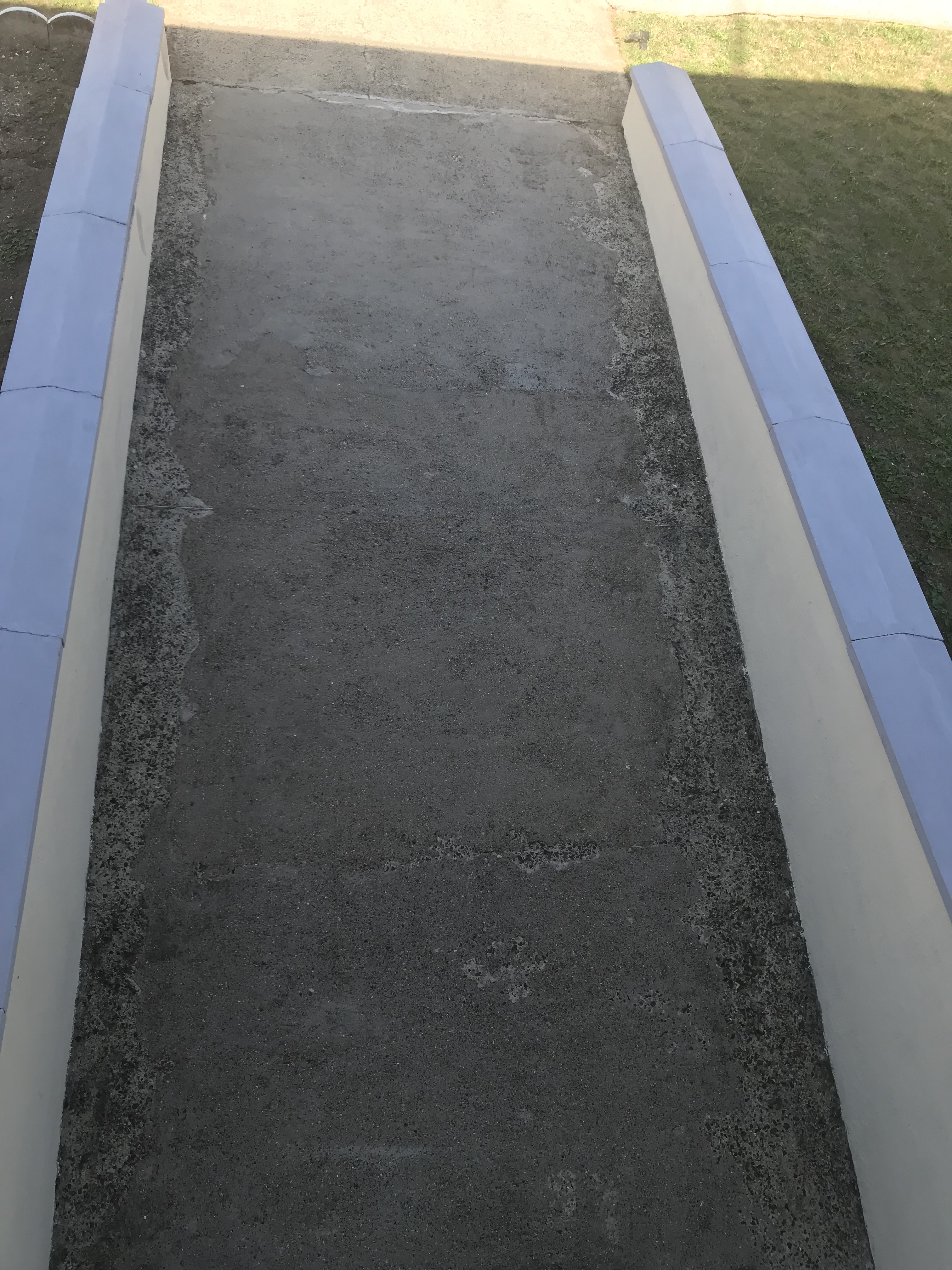 Pose paves allee beton encours